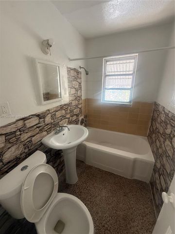 2023 Taylor St 2, Hollywood, FL 33020