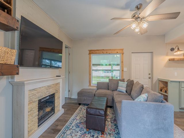 18811 NE 248 TERRACE, Fort Mc Coy, FL 32134
