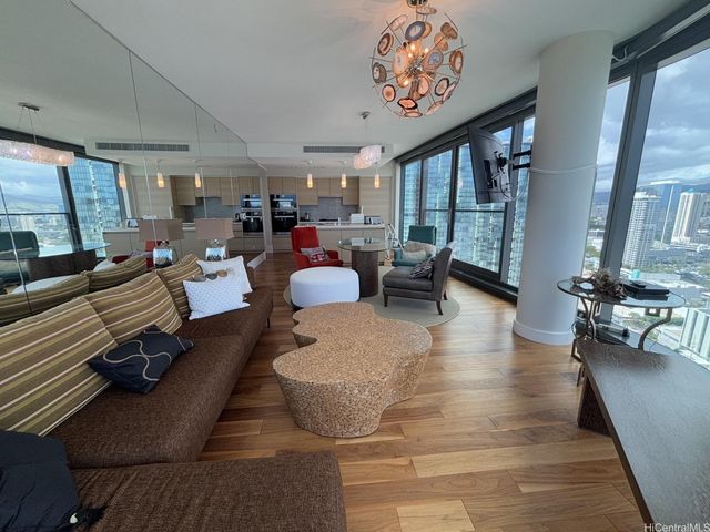 1108 Auahi Street 2908, Honolulu, HI 96814