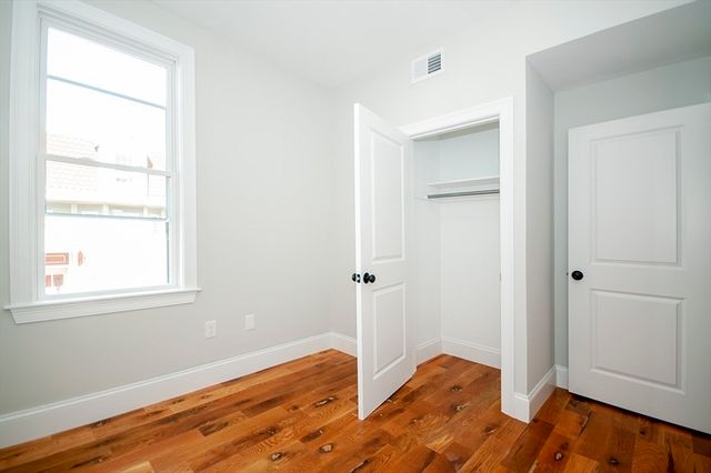 205 Marion St. 2, Boston, MA 02128