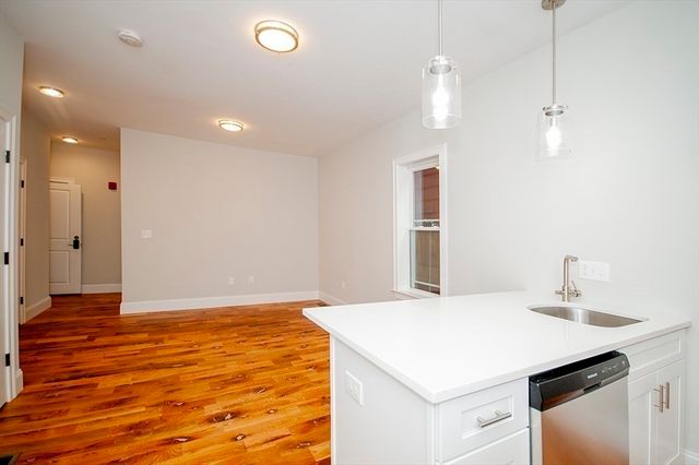 205 Marion St. 2, Boston, MA 02128