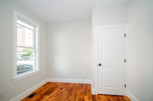 205 Marion St. 2, Boston, MA 02128