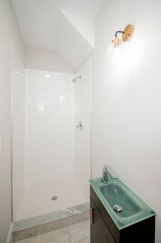 205 Marion St. 2, Boston, MA 02128