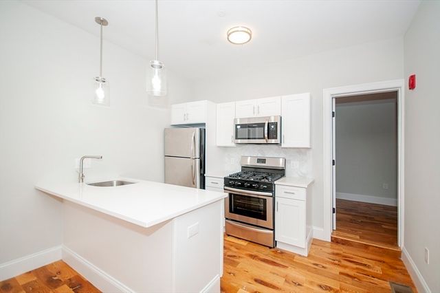205 Marion St. 2, Boston, MA 02128