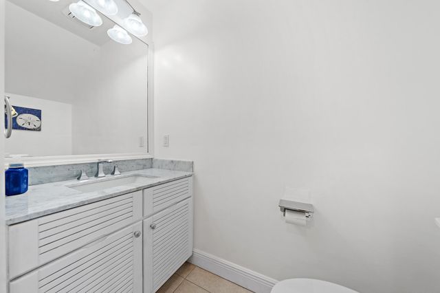 11545 Old Ocean Boulevard B, Boynton Beach, FL 33435