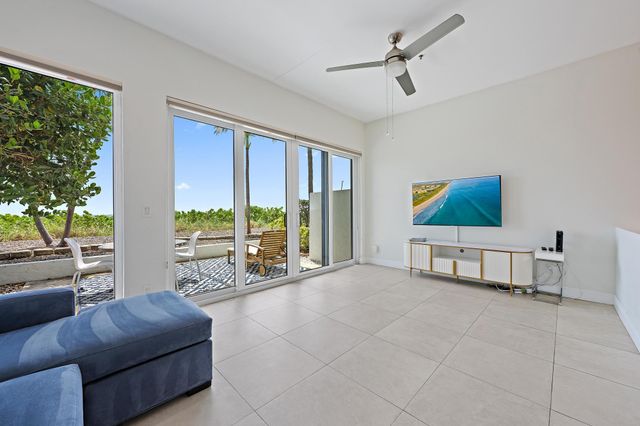 11545 Old Ocean Boulevard B, Boynton Beach, FL 33435
