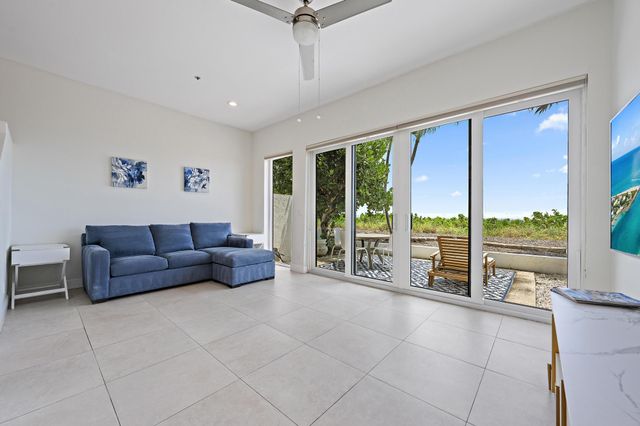 11545 Old Ocean Boulevard B, Boynton Beach, FL 33435