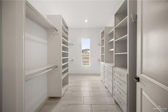 907 Platinum Street, Mission, TX 78572