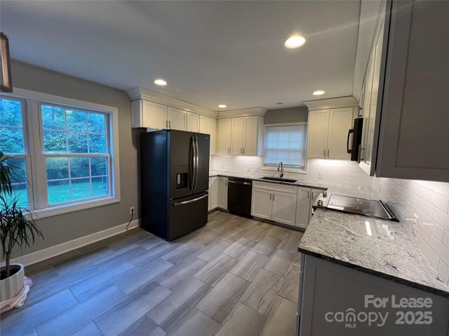 5908 Amity Place, Charlotte, NC 28212