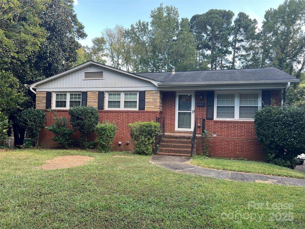 5908 Amity Place, Charlotte, NC 28212