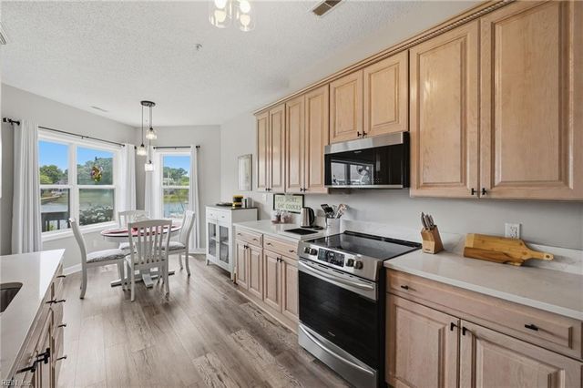 1024 Porte Harbour Arch Apt 201, Hampton, VA 23664