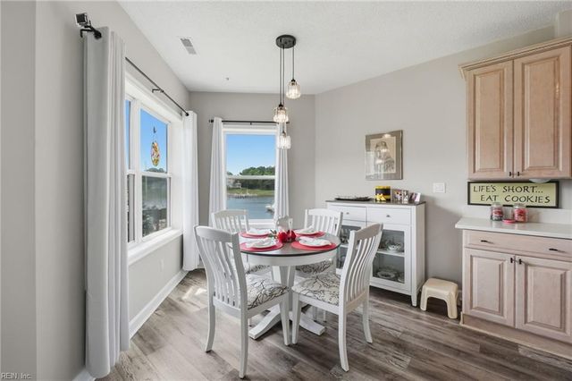 1024 Porte Harbour Arch Apt 201, Hampton, VA 23664