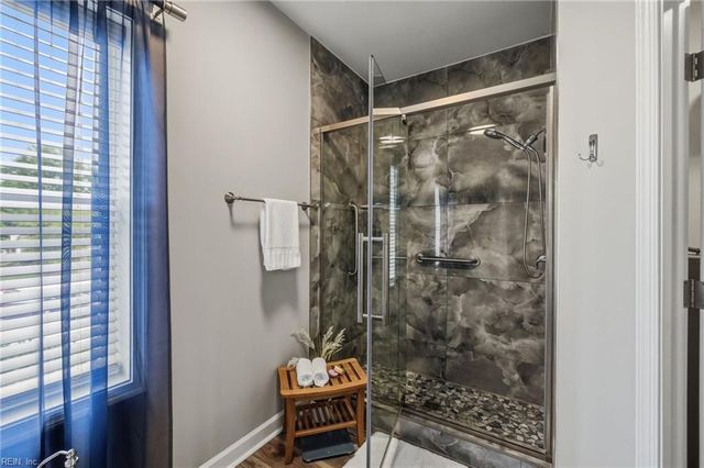 1024 Porte Harbour Arch Apt 201, Hampton, VA 23664