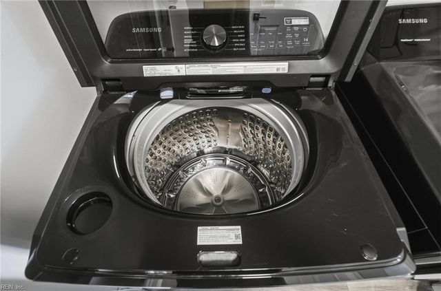 1024 Porte Harbour Arch Apt 201, Hampton, VA 23664