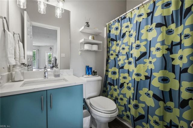 1024 Porte Harbour Arch Apt 201, Hampton, VA 23664