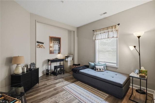 1024 Porte Harbour Arch Apt 201, Hampton, VA 23664