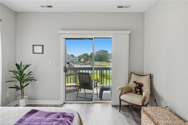 1024 Porte Harbour Arch Apt 201, Hampton, VA 23664