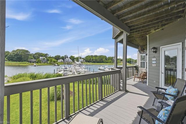 1024 Porte Harbour Arch Apt 201, Hampton, VA 23664