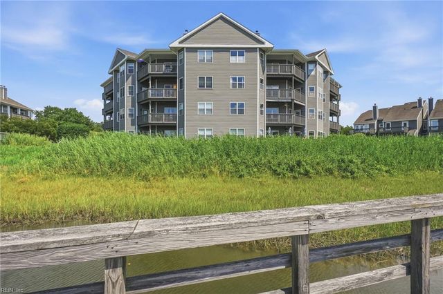 1024 Porte Harbour Arch Apt 201, Hampton, VA 23664