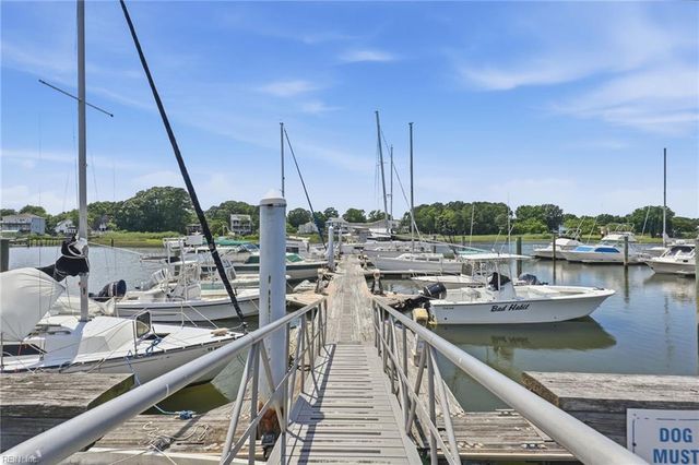 1024 Porte Harbour Arch Apt 201, Hampton, VA 23664