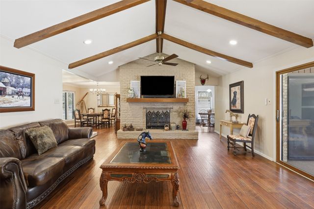 2308 Briarwood Boulevard, Arlington, TX 76013