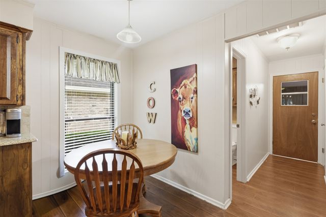 2308 Briarwood Boulevard, Arlington, TX 76013