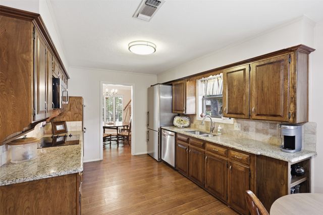 2308 Briarwood Boulevard, Arlington, TX 76013