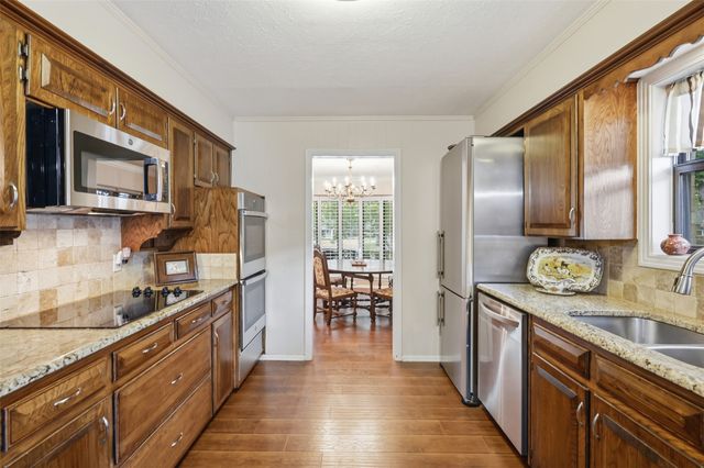 2308 Briarwood Boulevard, Arlington, TX 76013
