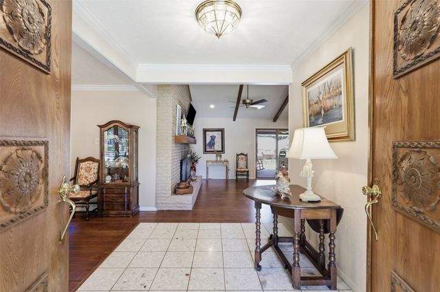 2308 Briarwood Boulevard, Arlington, TX 76013