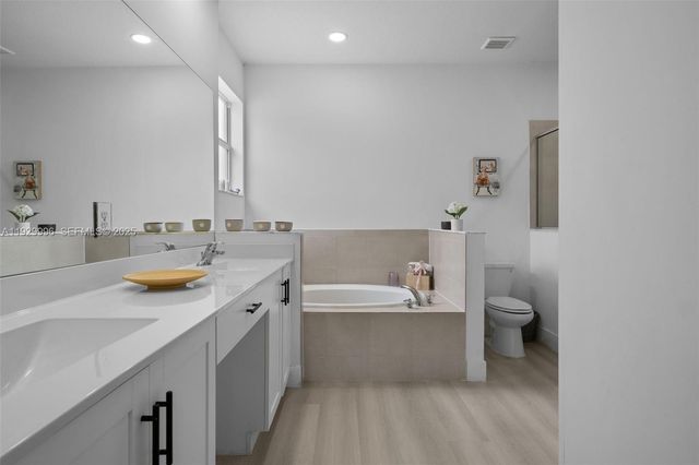 1387 SE 26th Ter, Homestead, FL 33035