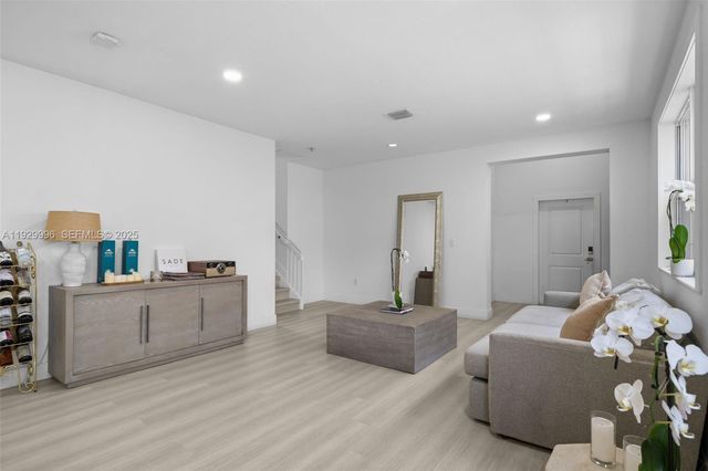 1387 SE 26th Ter, Homestead, FL 33035