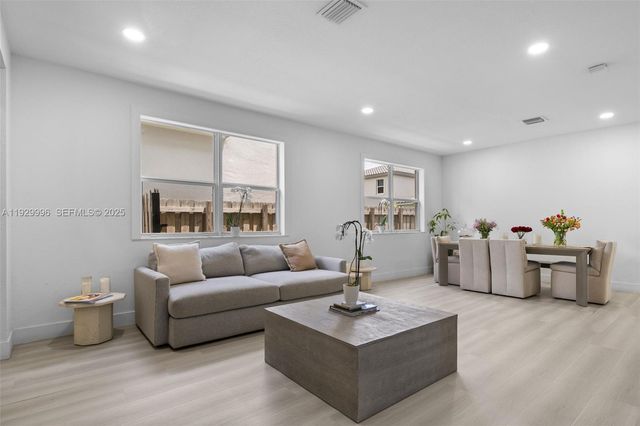 1387 SE 26th Ter, Homestead, FL 33035