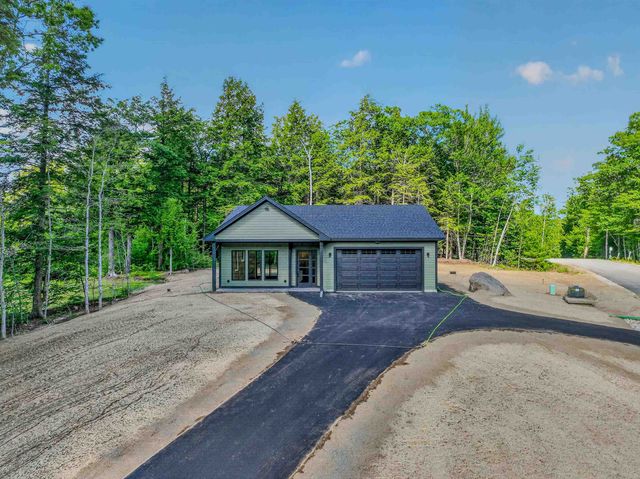 106 Ski Lift Lane, Plymouth, NH 03264