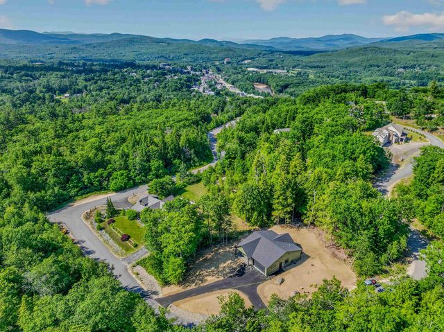 106 Ski Lift Lane, Plymouth, NH 03264