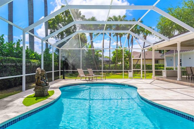 8220 SW 182nd St, Palmetto Bay, FL 33157
