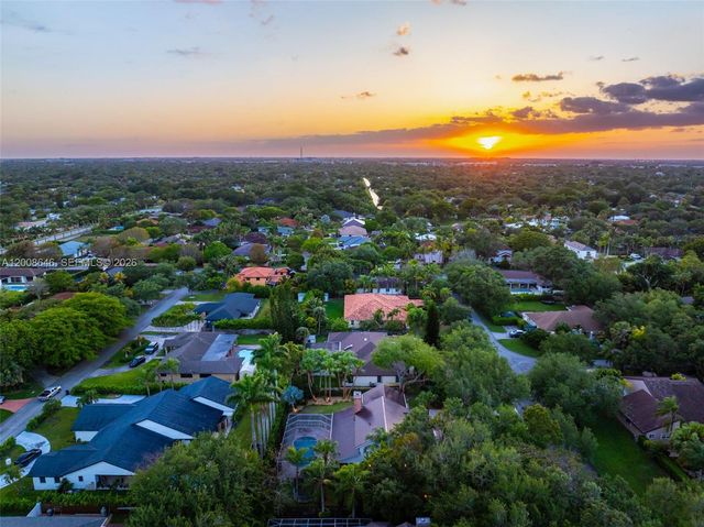 8220 SW 182nd St, Palmetto Bay, FL 33157