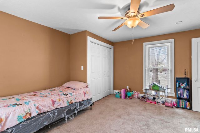 135 N STATE Street, Springfield, IL 62702