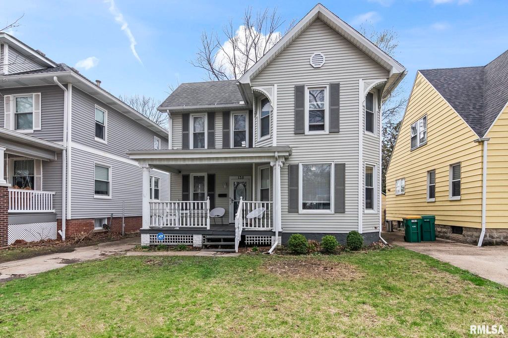 135 N STATE Street, Springfield, IL 62702