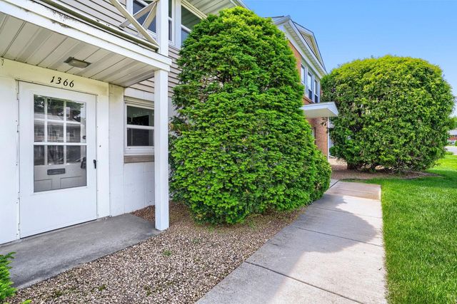 1366 Colonial Drive 1366, Roseville, MN 55113