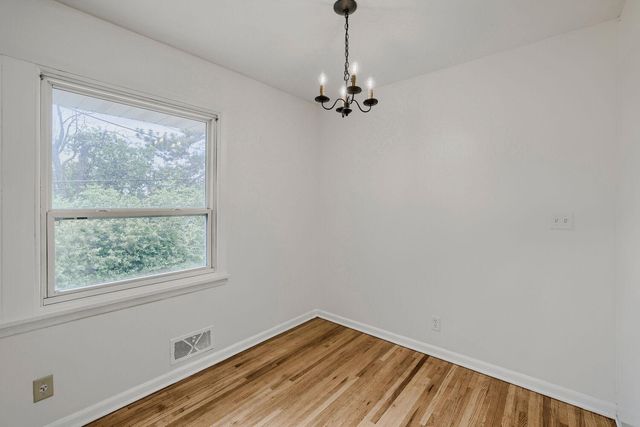 1366 Colonial Drive 1366, Roseville, MN 55113
