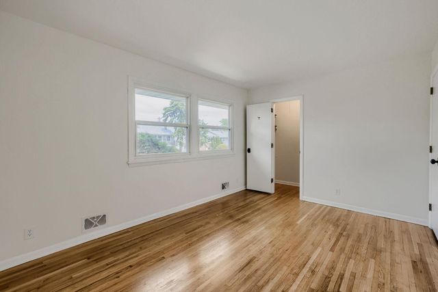 1366 Colonial Drive 1366, Roseville, MN 55113