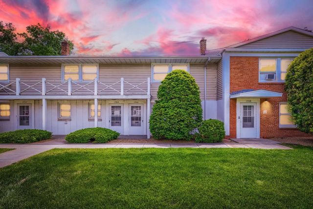 1366 Colonial Drive 1366, Roseville, MN 55113