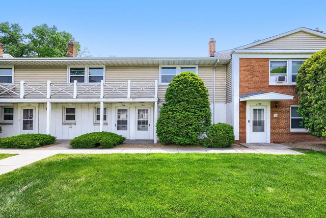 1366 Colonial Drive 1366, Roseville, MN 55113