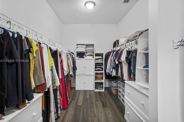 8348 NW 26th Ct, Cooper City, FL 33024