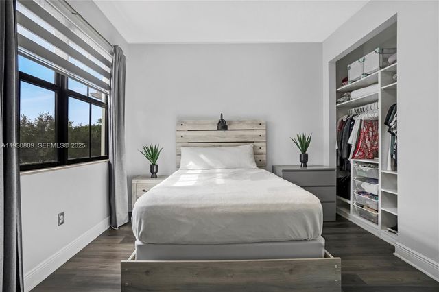 8348 NW 26th Ct, Cooper City, FL 33024