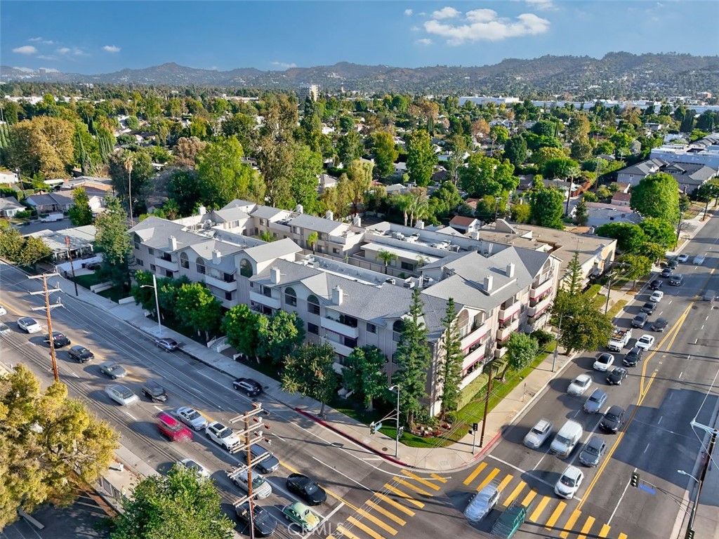 14050 Magnolia Boulevard 213, Sherman Oaks, CA 91423 — photo 2