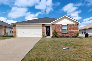 124 Sandlewood Drive, Terrell, TX 75160