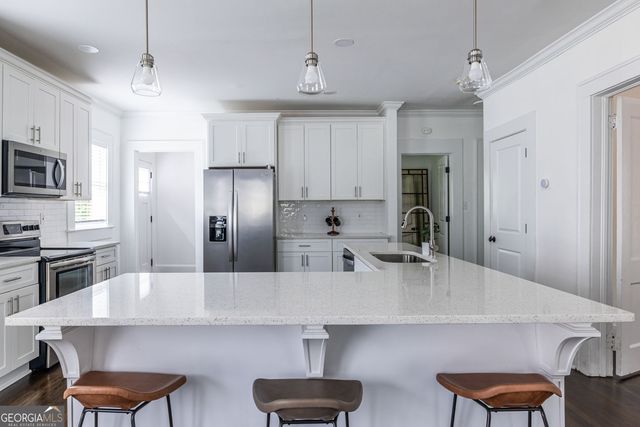 1660 S Gordon Street SW, Atlanta, GA 30310