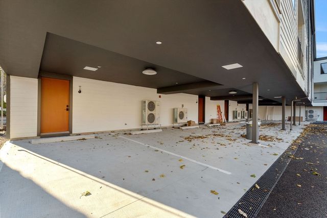 16 Elm Street 16, Newton, MA 02465