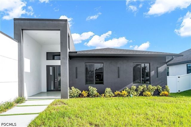 2700 SW Embers TER, Cape Coral, FL 33991
